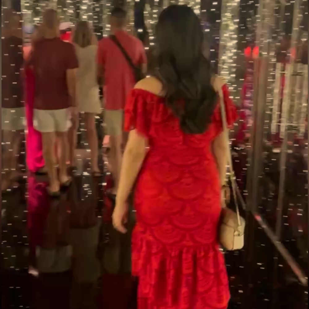 Gianni Bini Laney Tier lace dress - Picture 7 of 7